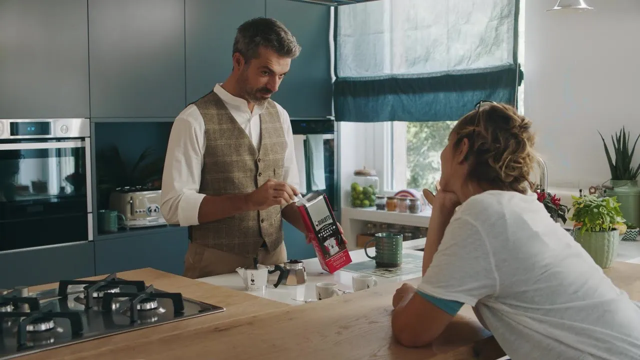 Luca Argentero nello Spot di Bialetti