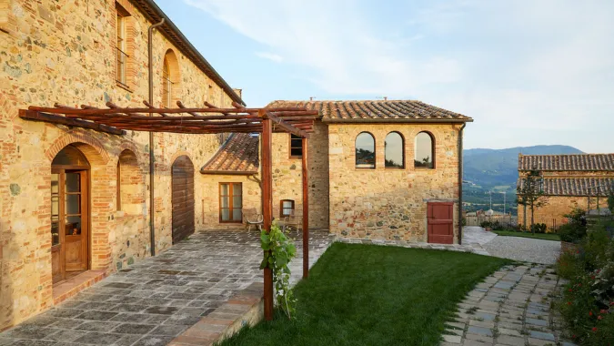 Scopri qui il borgo Clematide a Pisa