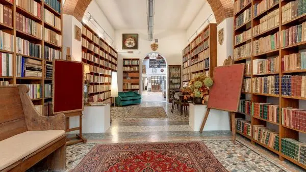 Biblioteca della Location Agarico
