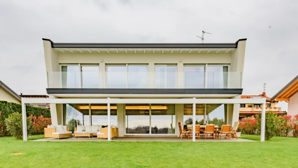 Scopri la villa Damiana