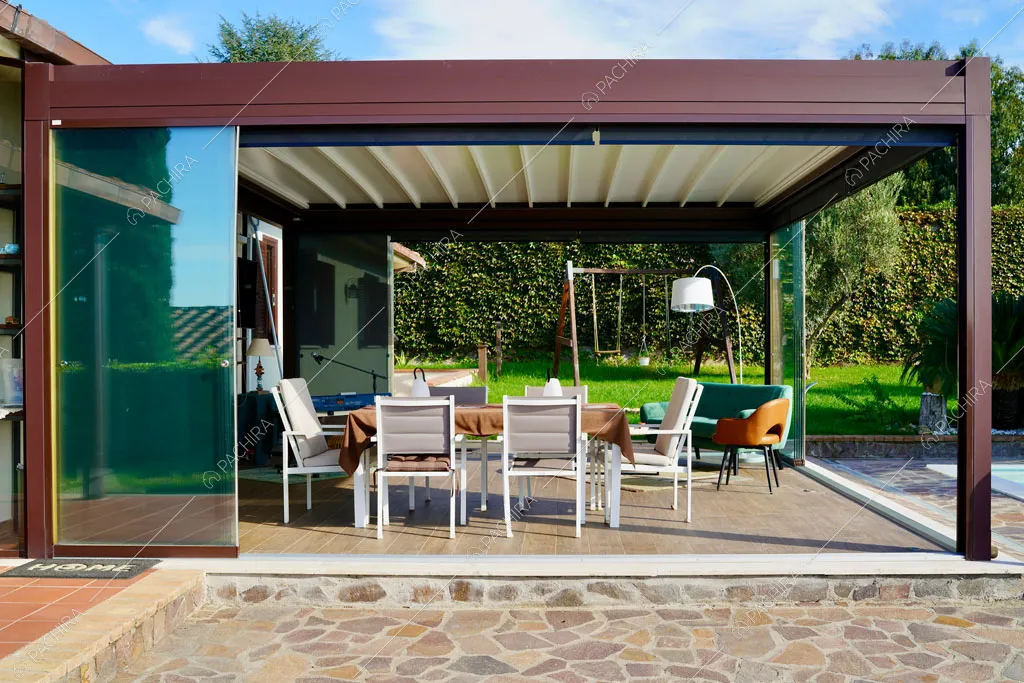 Veranda della villa Altun, location in stile contemporaneo a Roma
