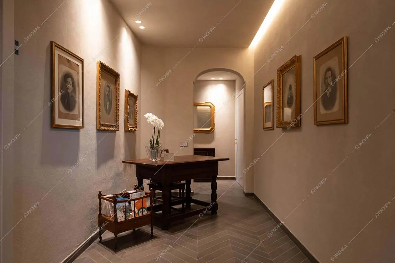 Corridoio della villa Alessandrite, location in stile classico a Vercelli