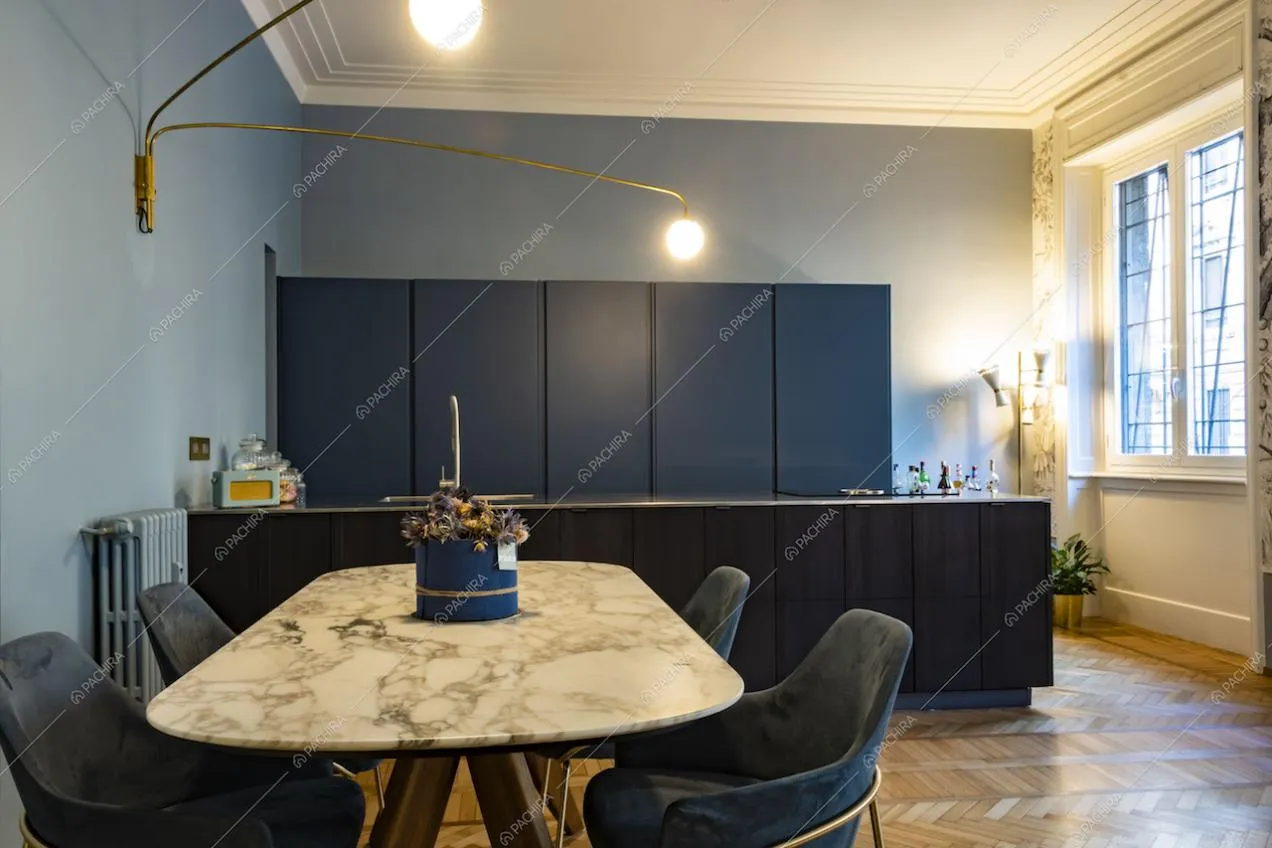Cucina a vista con penisola