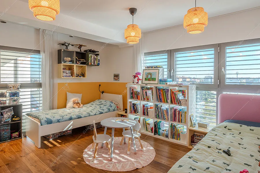 Camera dei bambini dell'appartamento Mimetite, location in stile moderno a Milano
