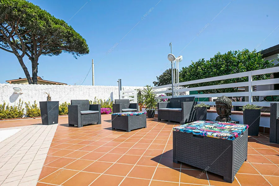 Terrazza della villa Anortite, location in stile moderno a Roma