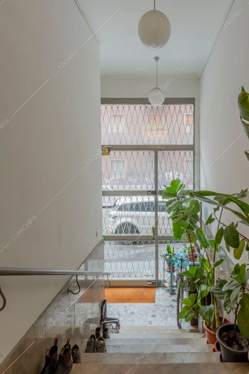 Scale dell'appartamento Mungo, location in stile contemporaneo a Milano