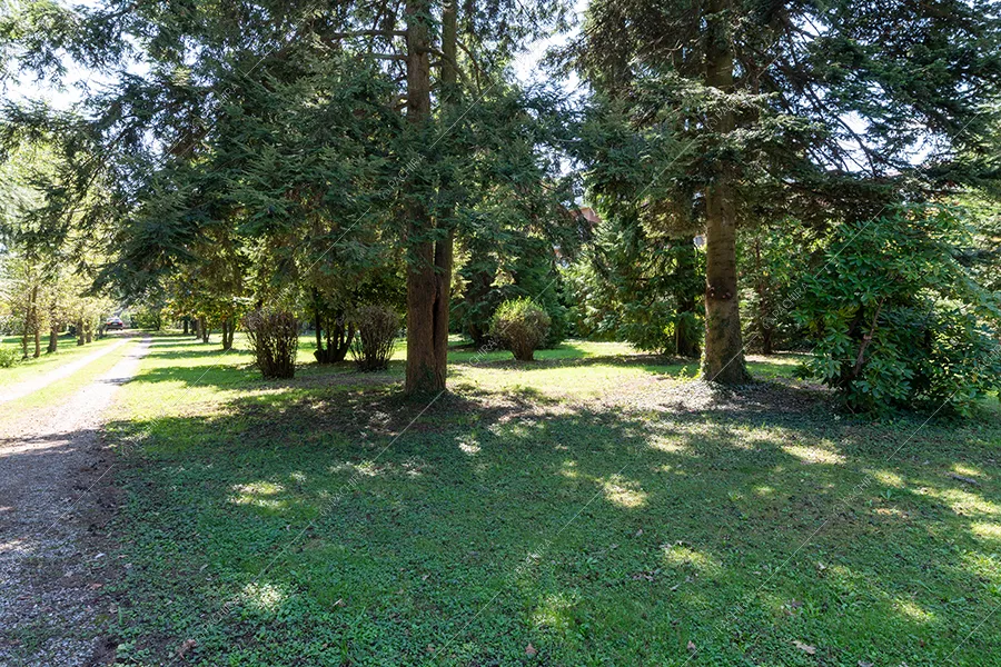 Parco della villa Realgar, location in stile country a Milano