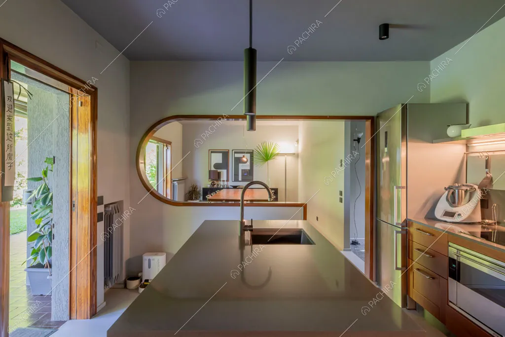 Cucina della villa Biotite, location in stile moderno a Verona