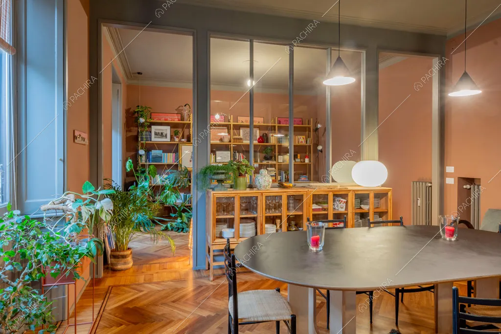 Zona living dell'appartamento Indo, location in stile contemporaneo a Milano