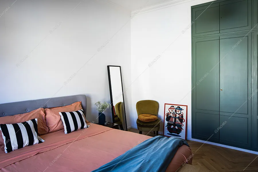 Camera da letto dell'appartamento moderno Jilò, location per shooting a Roma
