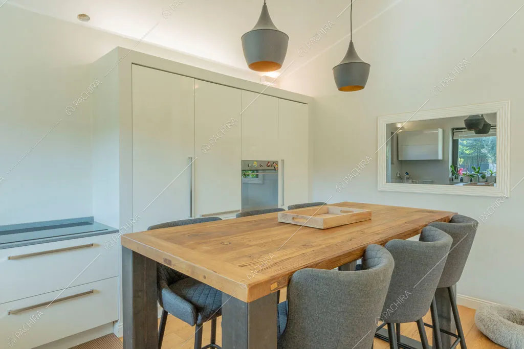 Cucina della villa Tagliamento, location in stile contemporaneo a Roma