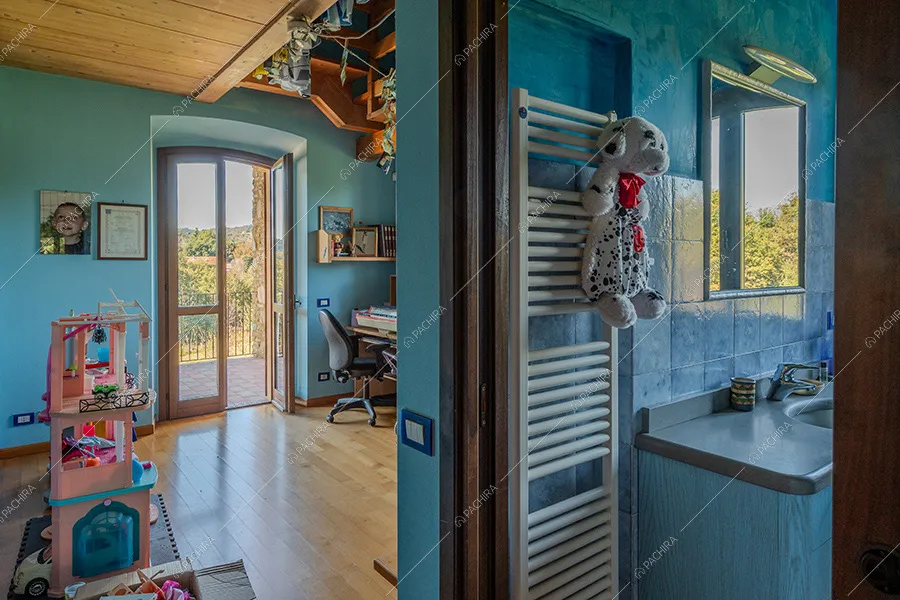 Bagno della villa Rhone, location in stile rustico a Lecco