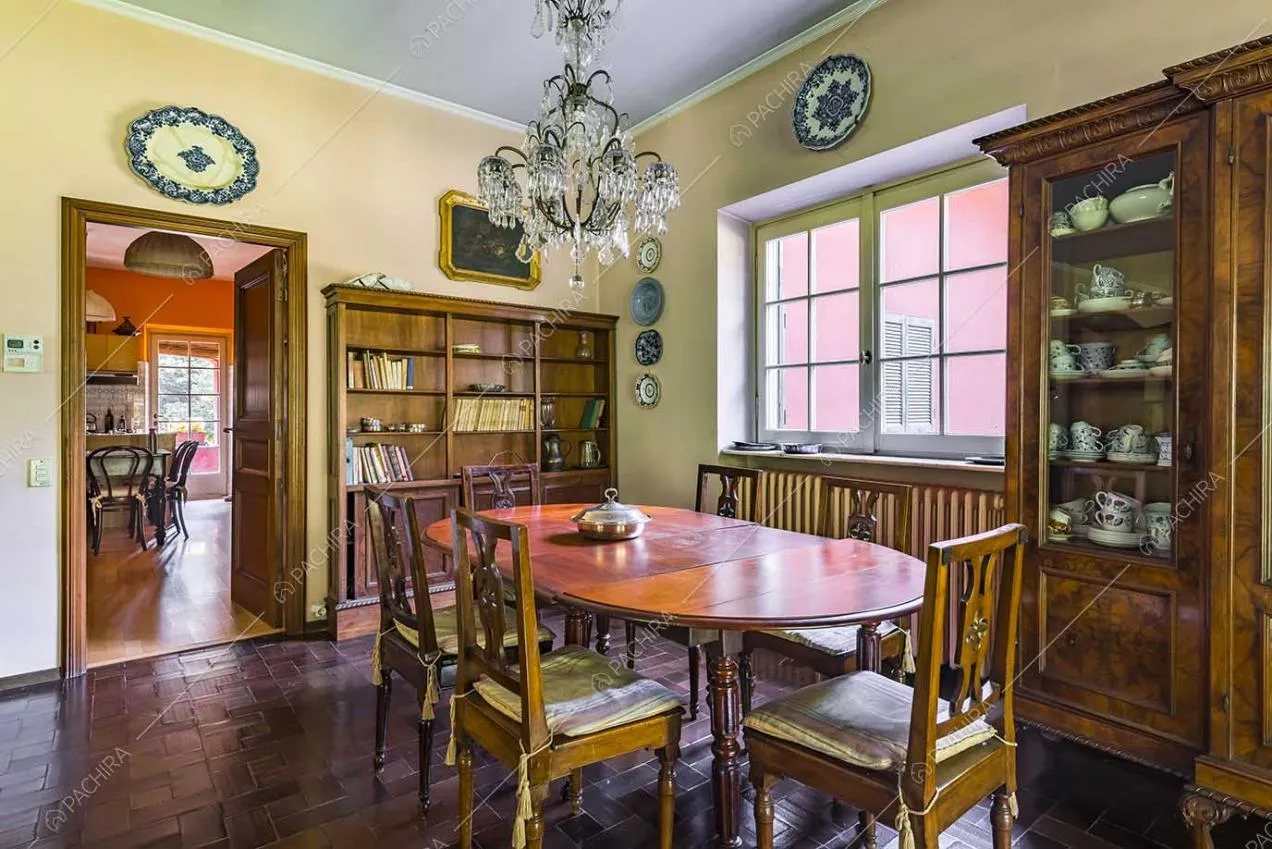 Sala da pranzo della villa Archibusa, location in stile classico a Como