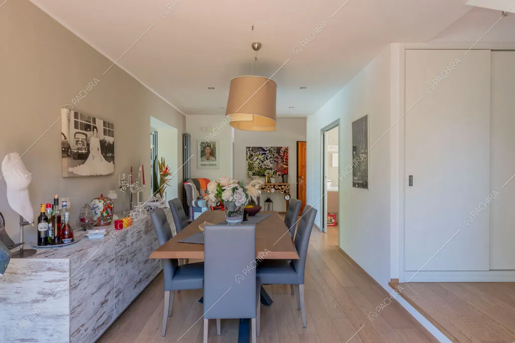 Sala da pranzo della villa Cassava, location in stile contemporaneo a Roma