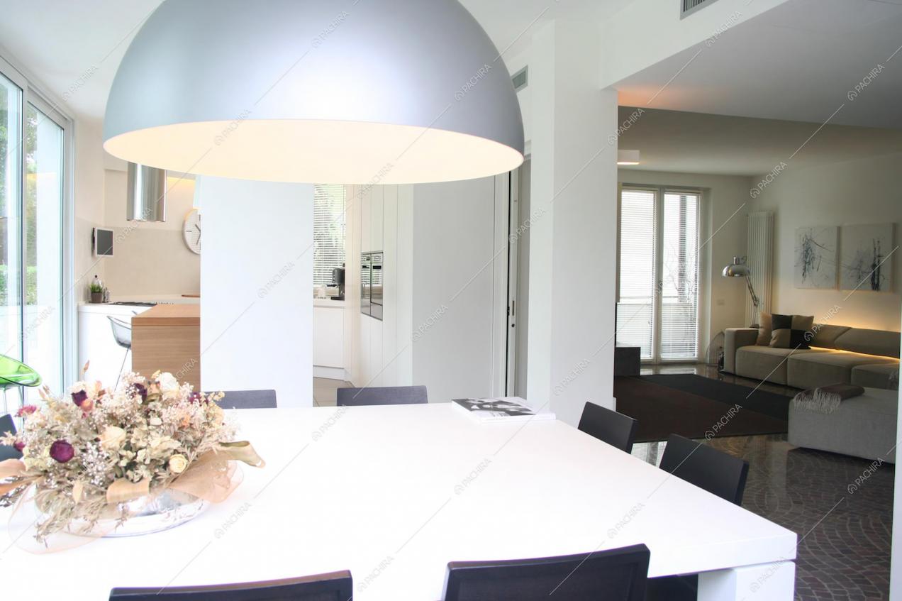 Sala da pranzo della location Lavanda, villa moderna per shooting a Milano