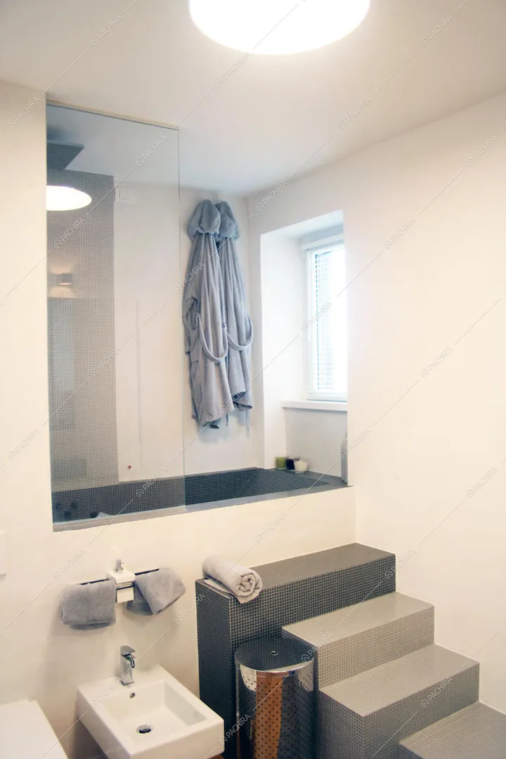 Bagno della location Lavanda, villa moderna per shooting a Milano