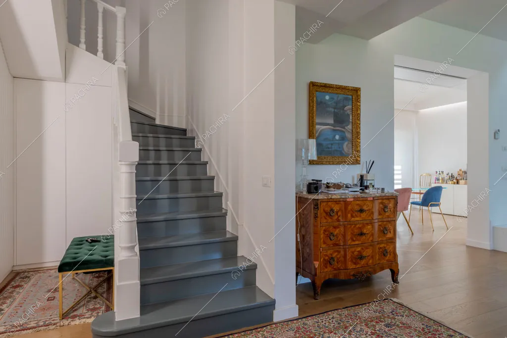 Scale della villa Orinoco, location in stile contemporaneo a Roma