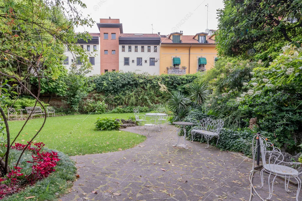 Esterni della villa Palma, location in stile classico a Milano