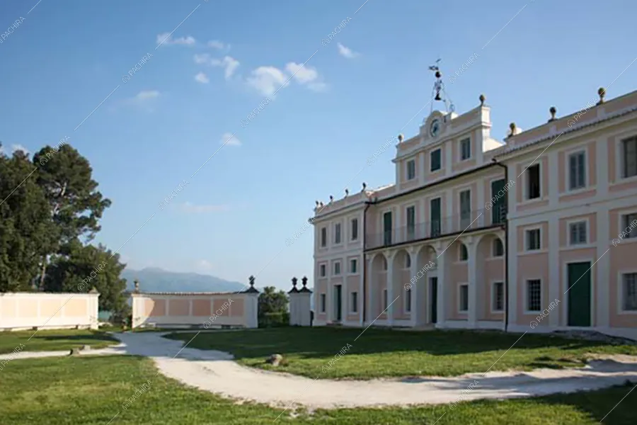 Vialetto della dimora storica Platano, location in stile rustico a Perugia