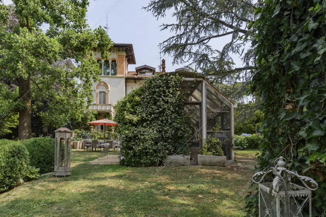 36Location vaniglia villa lecco.jpg