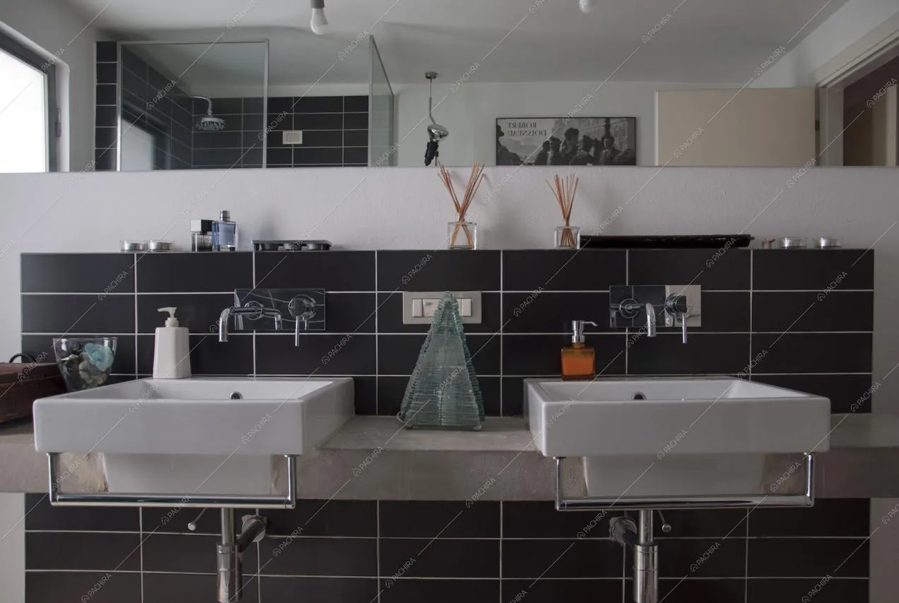 Lavandino doppio nel bagno
