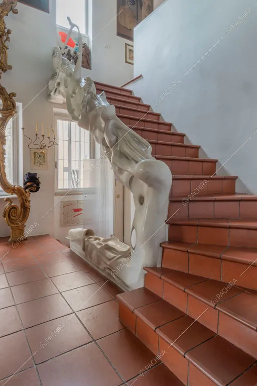 Scale dell'appartamento Pancrazio, location in stile contemporaneo a Roma