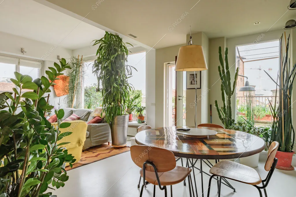 Zona living con vetrate dell'appartamento Beryl, location in stile contemporaneo a Milano