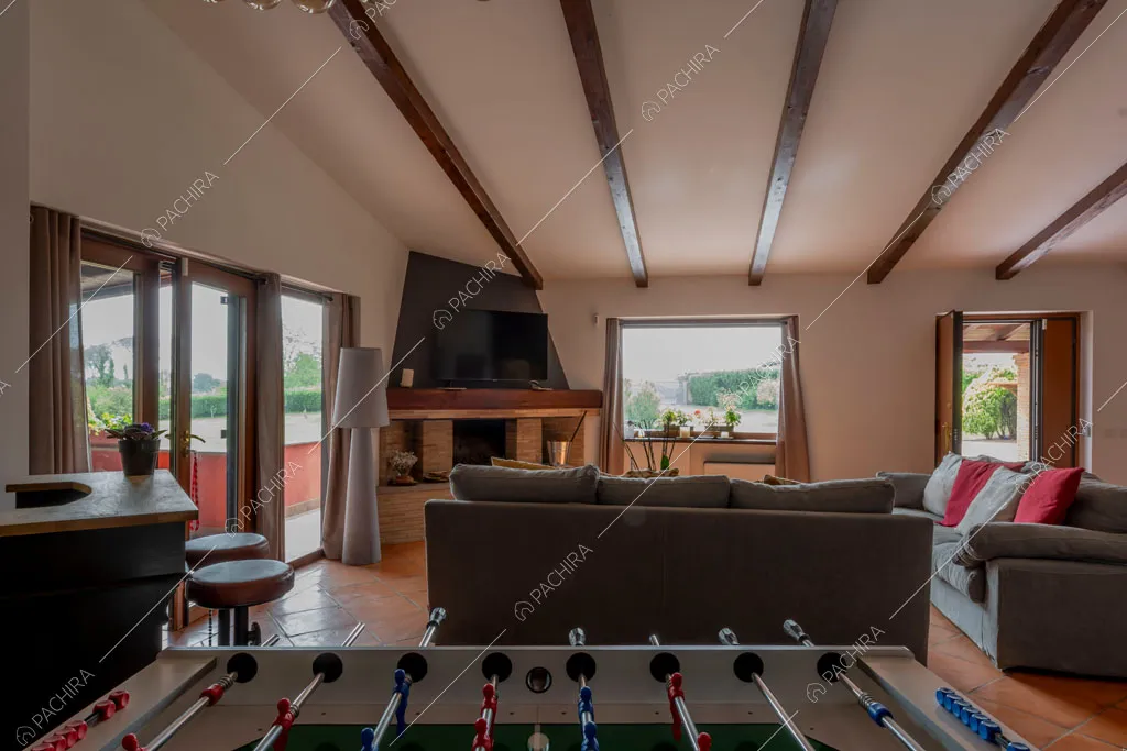 Sala della villa Ematite, location in stile rustico a Roma