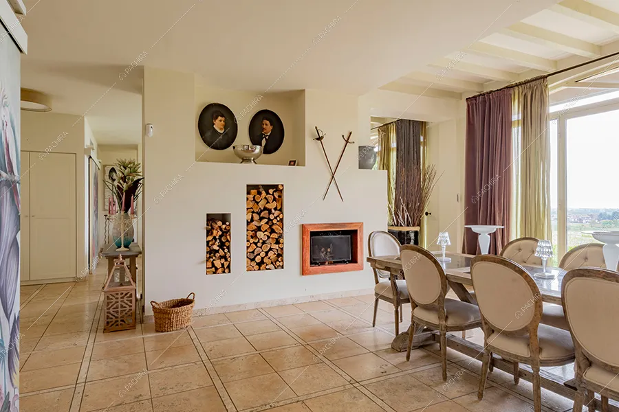 Sala da pranzo della villa Mississipi, location in stile rustico a Monza