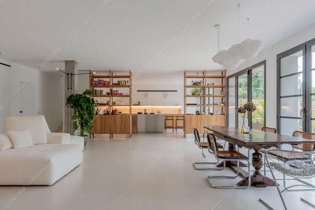 Zona living del loft Tigri, location in stile contemporaneo a Milano