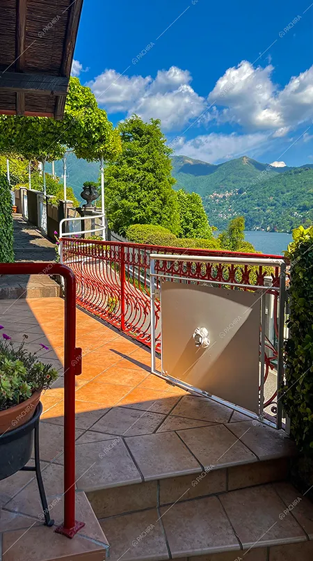 Terrazza della villa Actina, location in stile rustico a Como