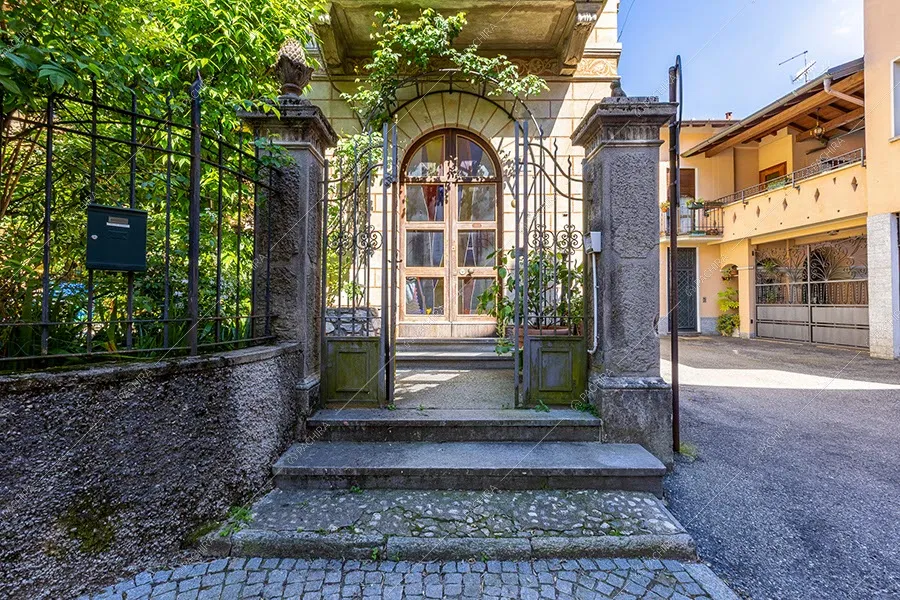 Esterni della villa Laptev, location in stile eclettico a Varese