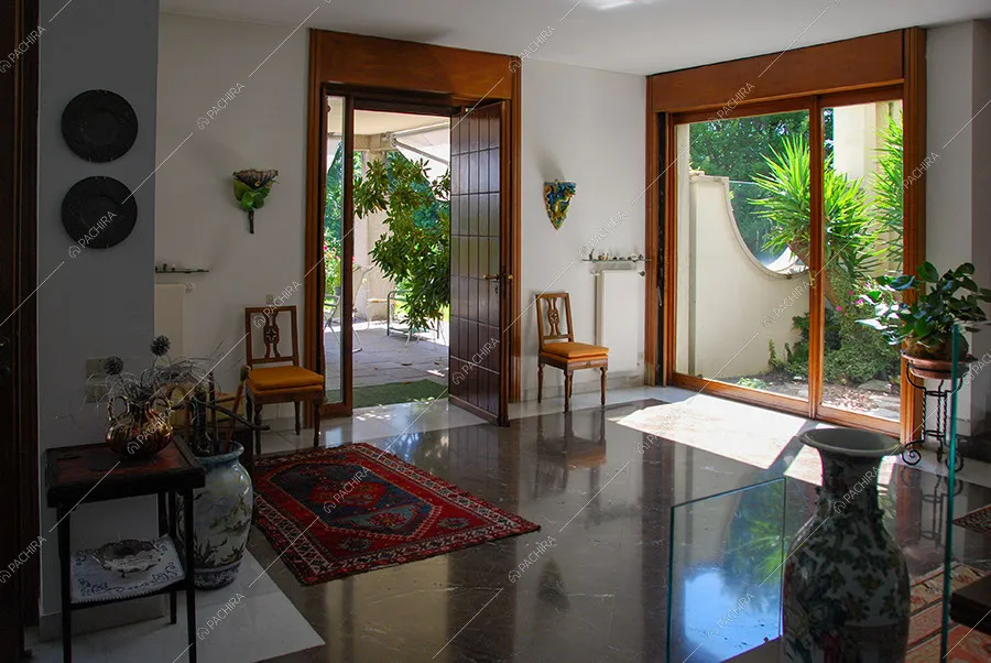 Atrio della villa Acetosa, location in stile vintage a Lecco