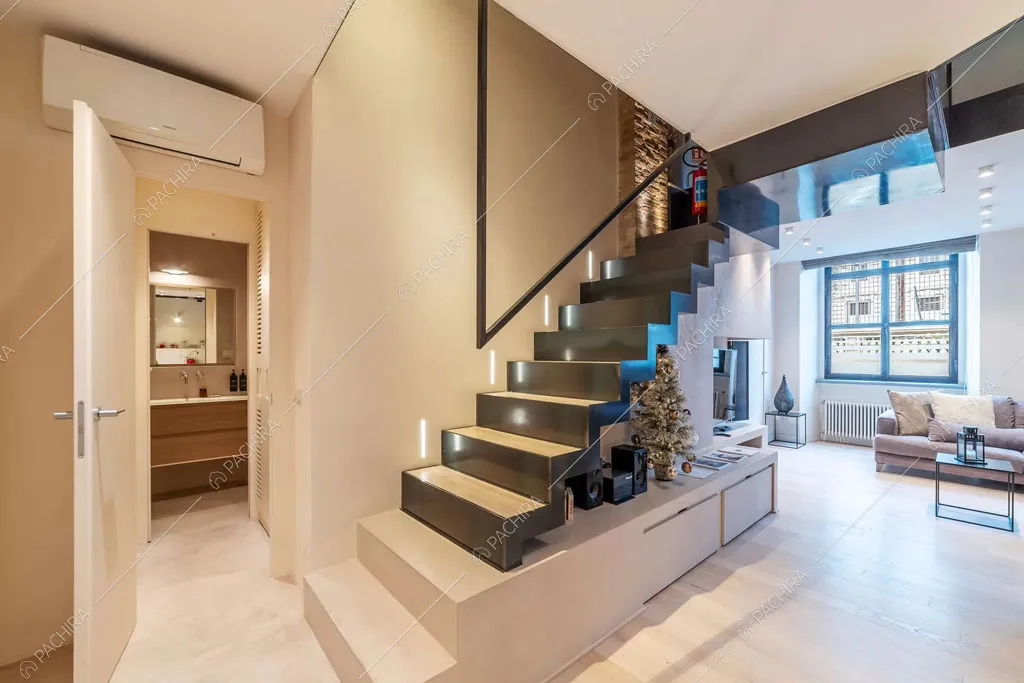 Scorcio sul bagno del loft Sabbia, location in stile moderno a Roma