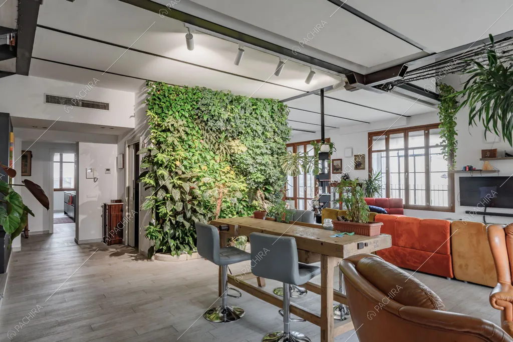 Pavimento in parquet nella zona living del loft Ostro, location in stile contemporaneo a Milano