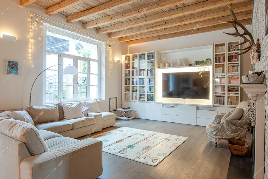 Salotto della villa Dioptasio, location in stile moderno a Monza