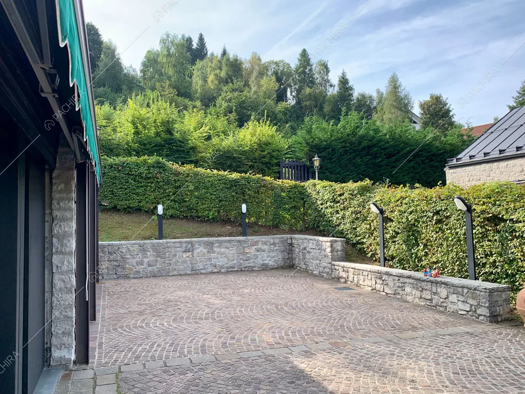 Esterni dello chalet Bulbine, location in stile moderno a Belluno