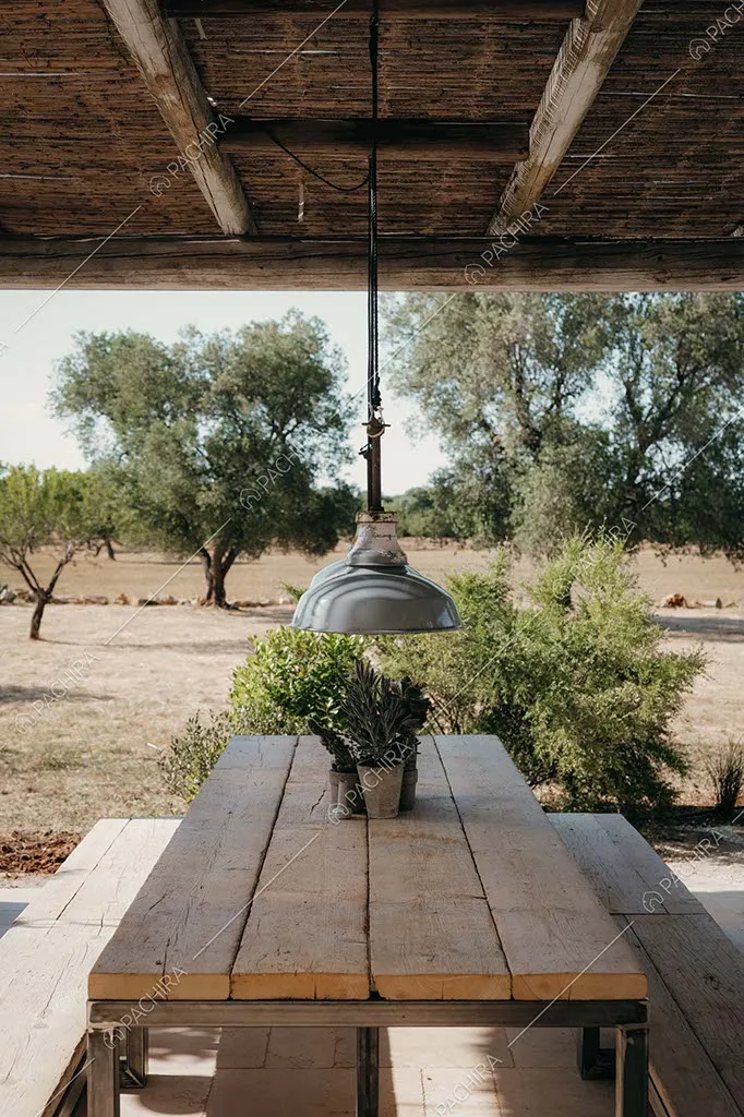 Veranda della masseria Giava, location in stile rustico a Brindisi