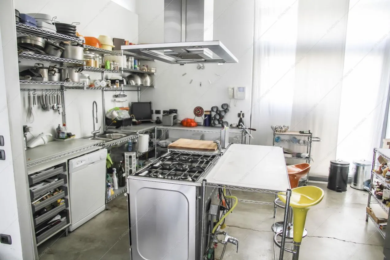 Cucina a isola con fornelli a gas