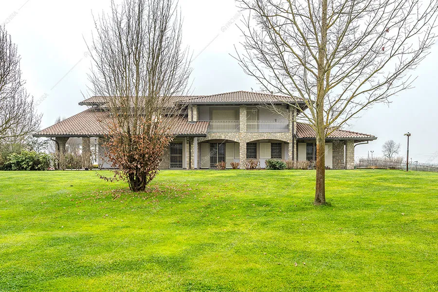 Parco della villa Caucaso, location in stile moderno ad Alessandria