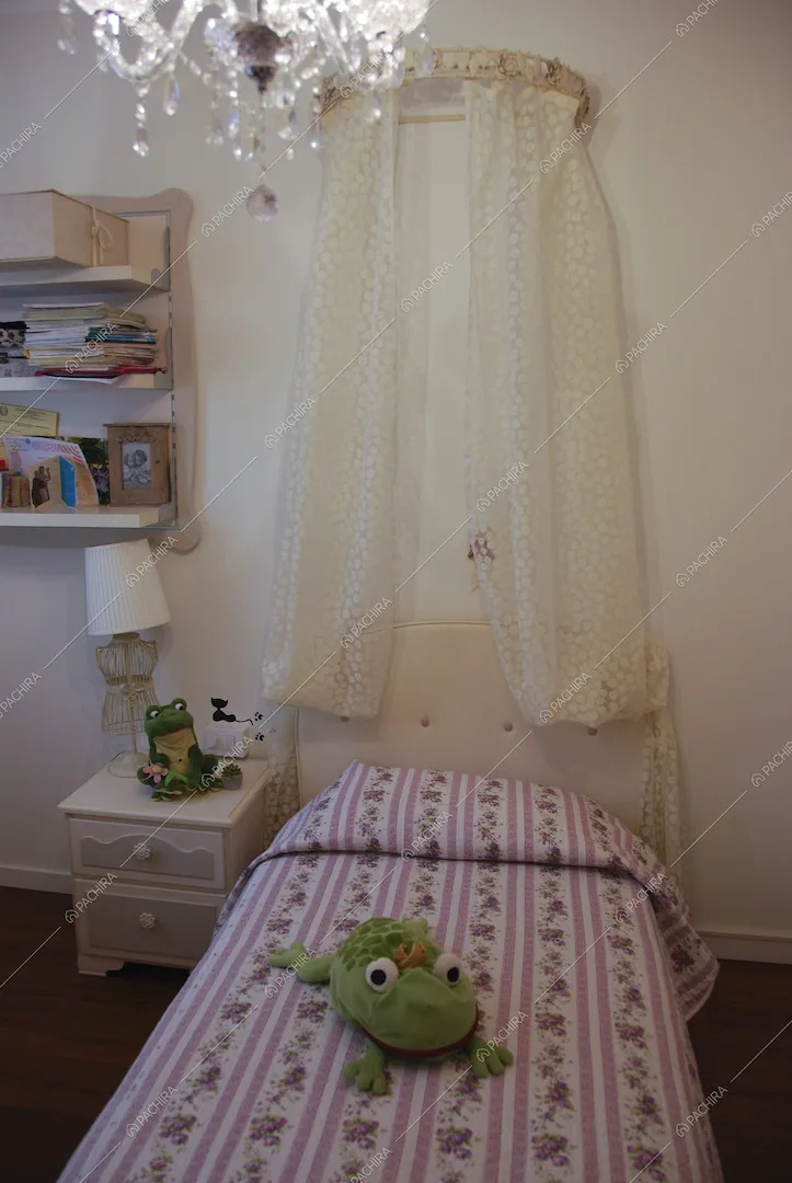 Letto singolo nella cameretta