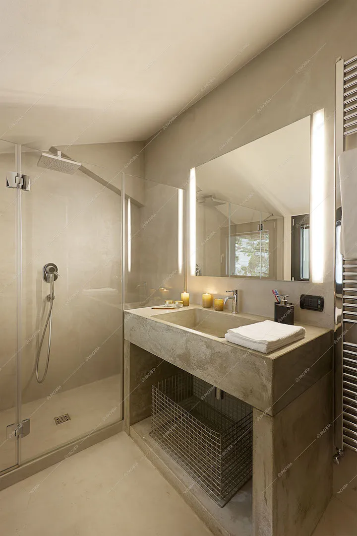 Bagno con doccia