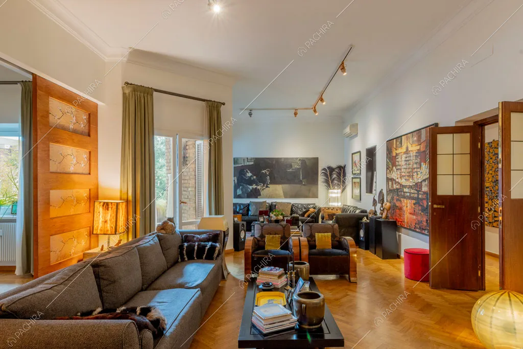 Zona living dell'appartamento Yalu, location in stile contemporaneo a Roma