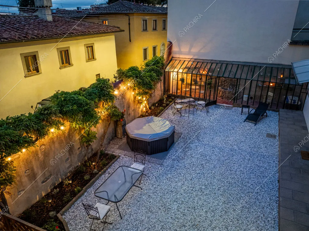 Giardino della villa Variscite, location in stile moderno a Firenze