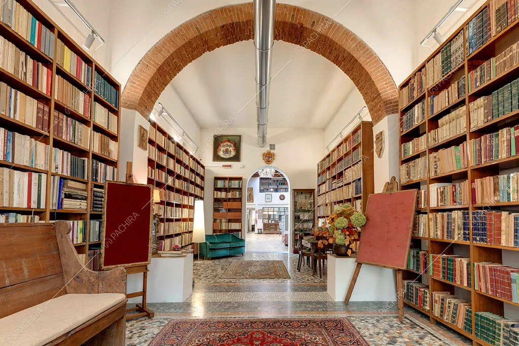 Biblioteca dell'espositivo Agarico, location in stile contemporaneo a Firenze