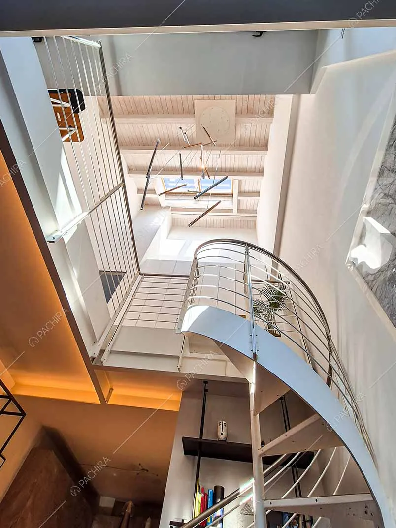 Scale della location Drina, loft in stile moderno a Milano