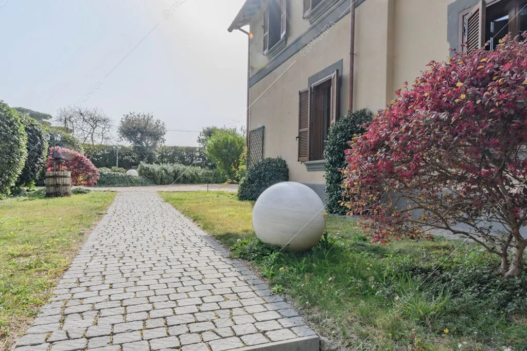 Giardino della villa Ebridi, location in stile rustico a Roma