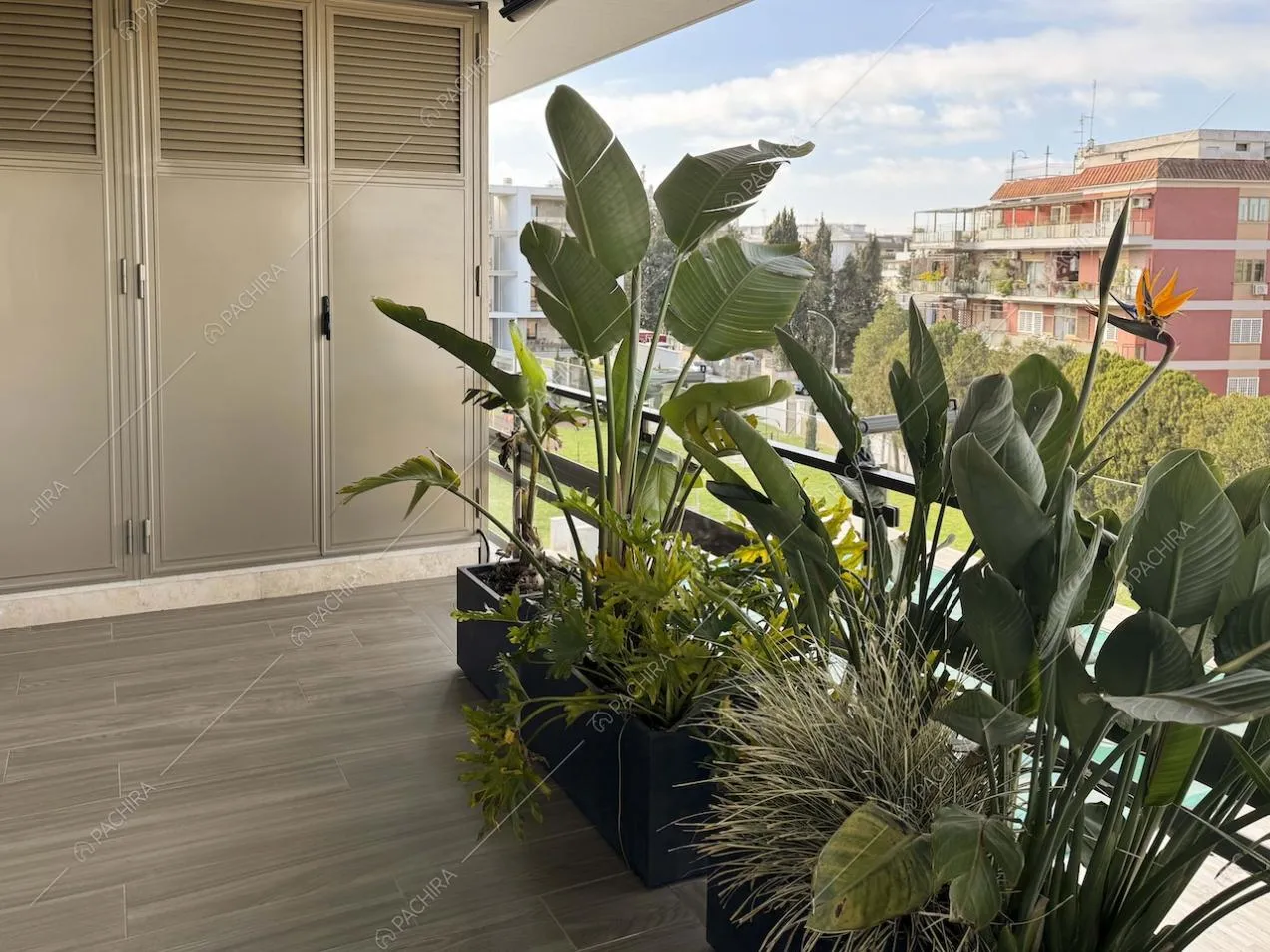 Terrazza dell'appartamento Gesso, location in stile contemporaneo a Milano