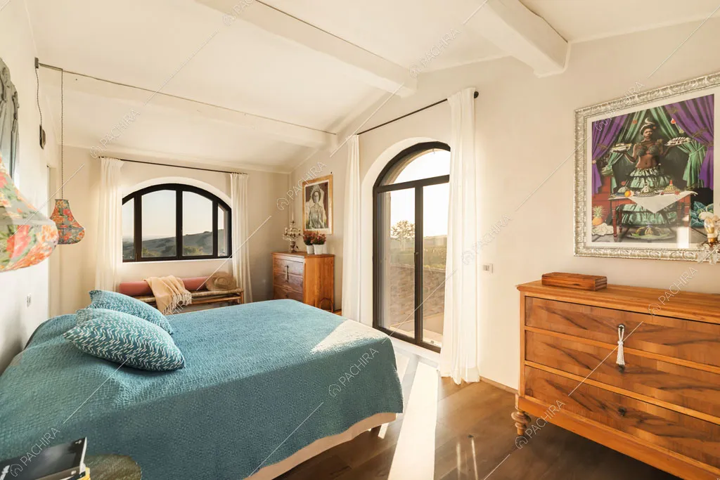 Camera da letto della villa Angara, location in stile moderno a Grosseto