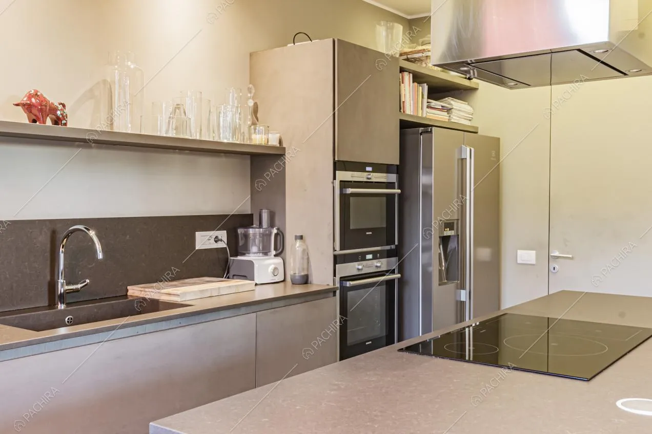 Elettrodomestici integrati nella cucina della Location Crespino
